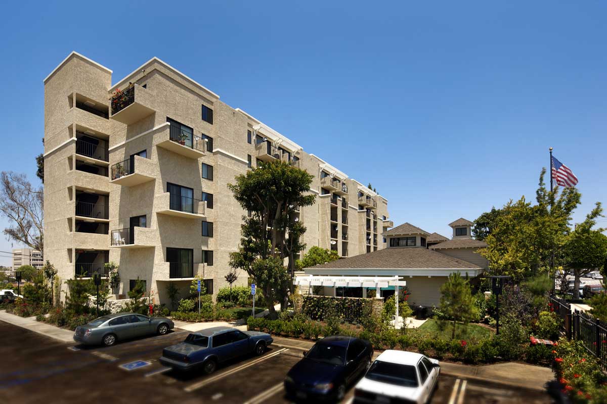 Exterior of Regency Towers property