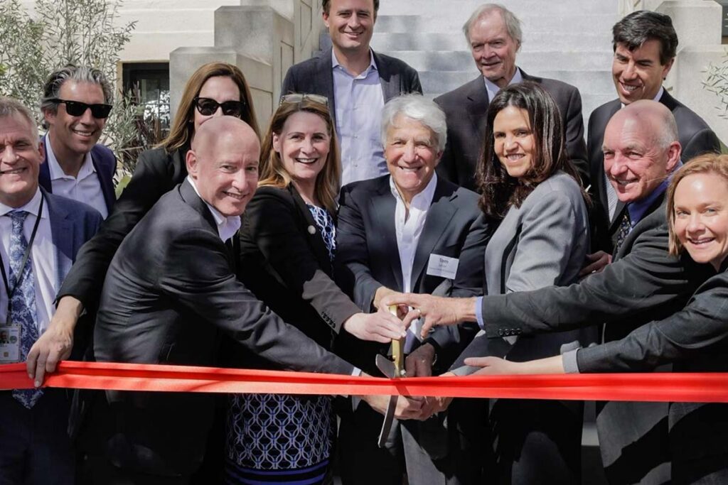 Ribbon cutting for West LA VA Building 207 property