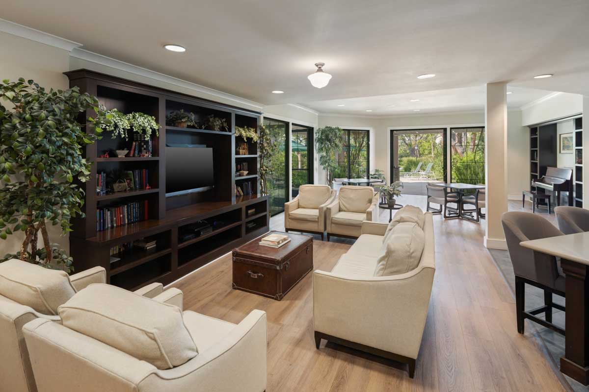 Interior of Arrow Plaza property