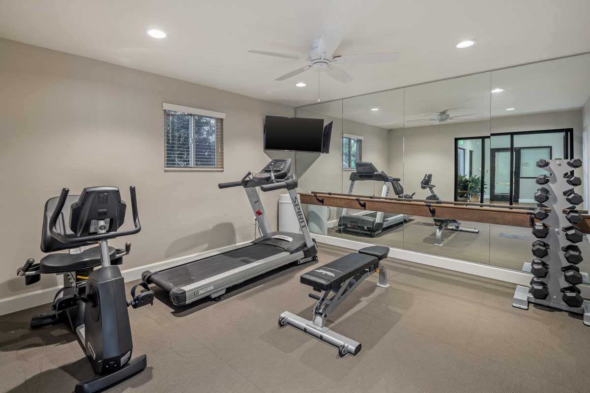 Interior of Gilbert Lindsay property
