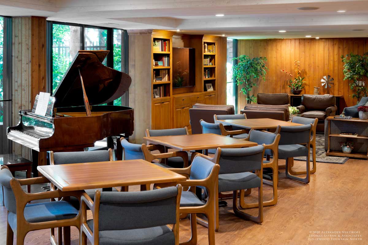 Interior of Hollywood Fountain North property