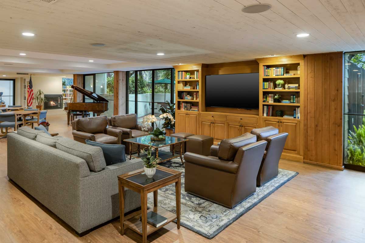 Interior of Hollywood Fountain North property
