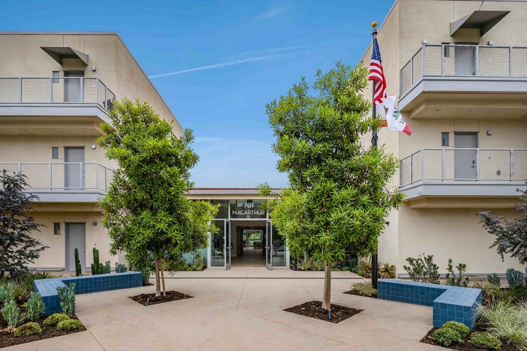 Exterior of West LA VA Building 701 MacArthur property